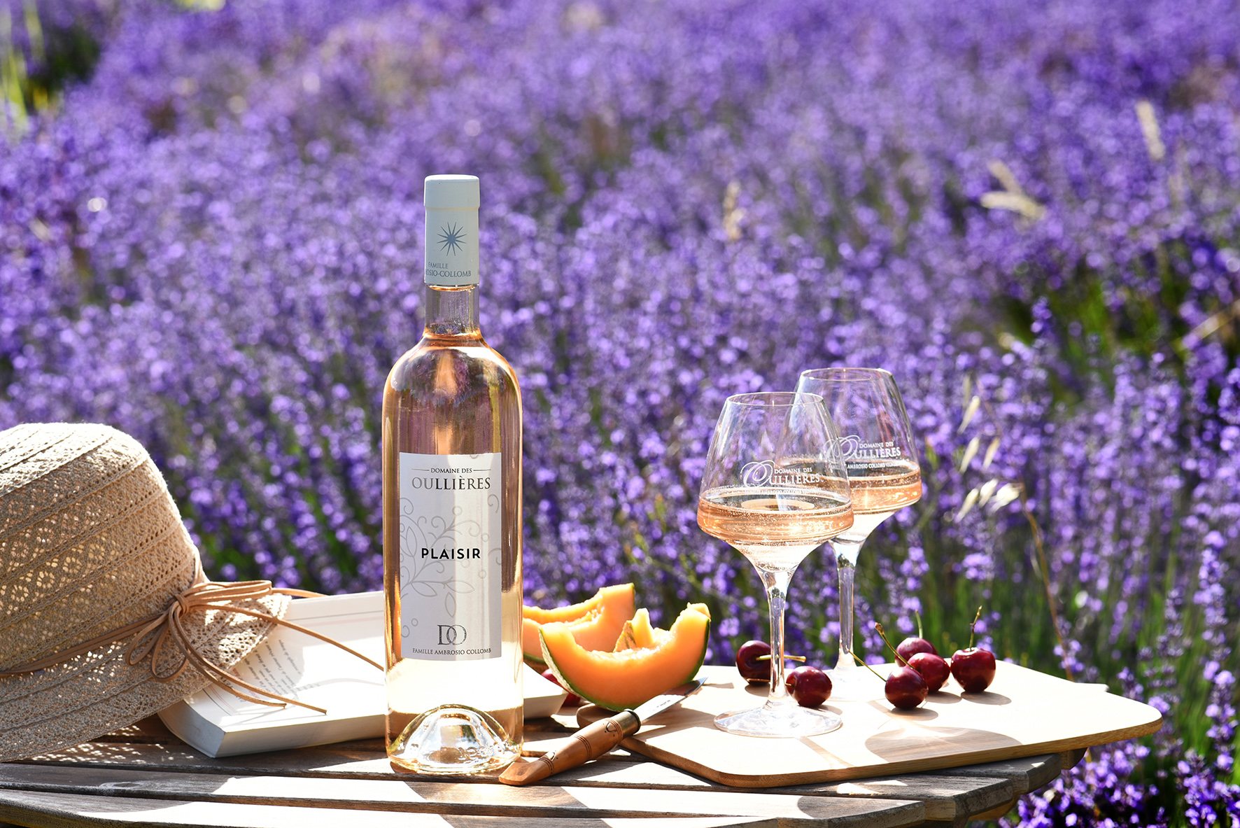 vin-rose-provence-bouteille-lavande-verre