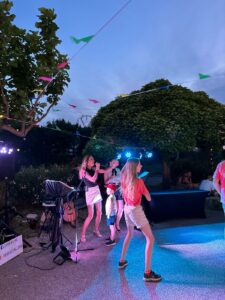 ambiance musicale pendant la soirée dégustation de vins en Provence